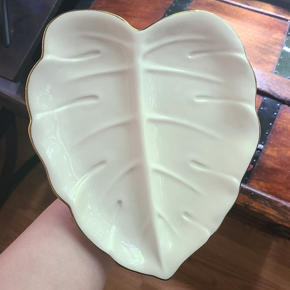 ๐2xHP๐ NWT Tabitha Brown x Target Cream & Gold Leaf Plate - Picture 6 of 8